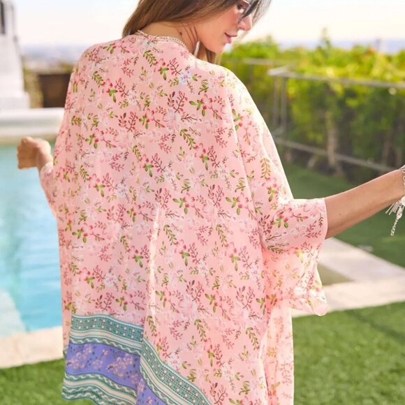 Davi & Dani Floral Printed Short Sleeve Loose Fit Kimono Cover Up - Picture 5 of 11